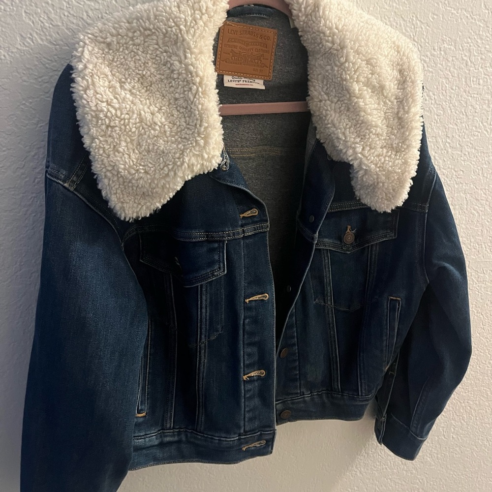 Levi's Dark Blue Denim Jacket with Cream Sherpa Collar